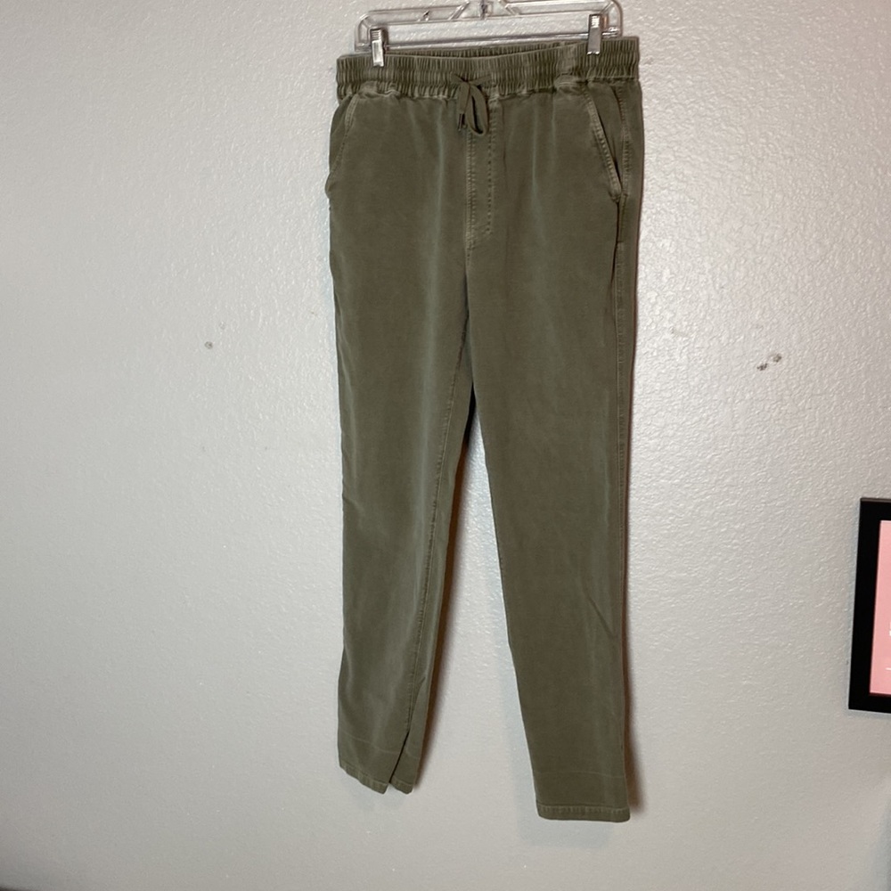 Frame Men’s Drawstring Pant In Army Green. Size L… - image 3